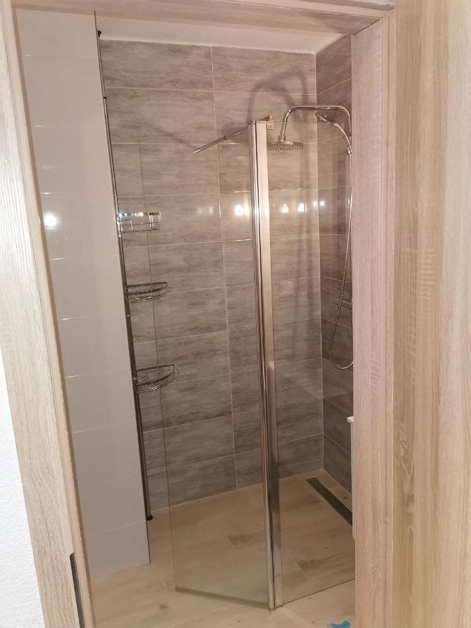 דירות Flat In The Heart Of Liptovský Mikuláš מראה חיצוני תמונה
